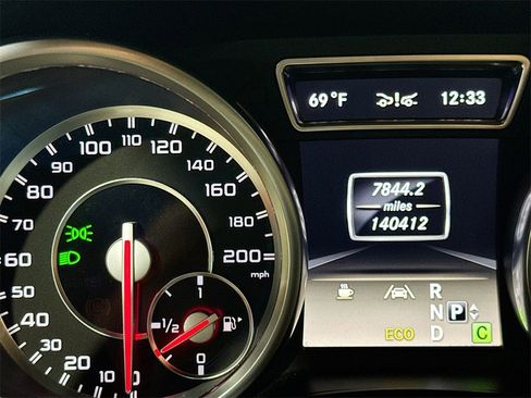 Used 2012 Mercedes-Benz ML 63 AMG 4MATIC image 13