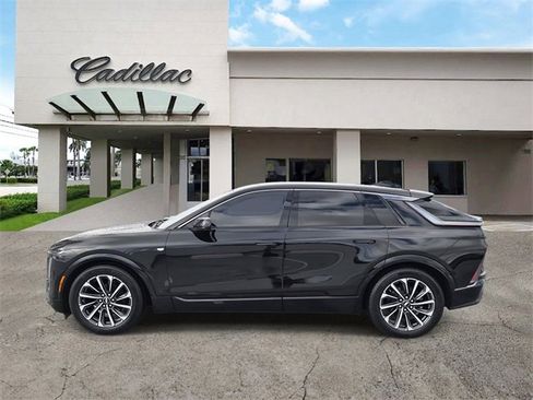 Certified 2024 Cadillac Lyriq Sport image 2