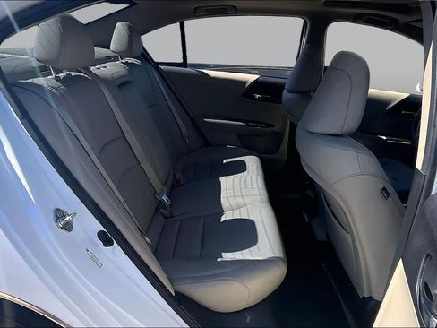 Used 2014 Honda Accord EX-L image 19