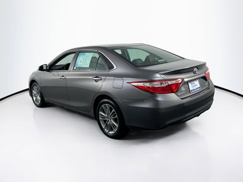 Used 2017 Toyota Camry SE image 7