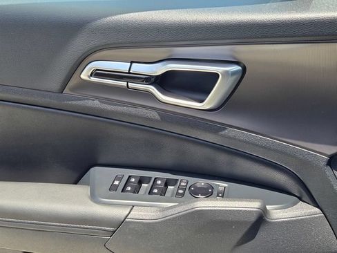 New 2026 Kia Sportage EX FWD image 15