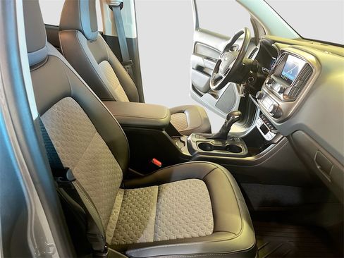 Used 2022 Chevrolet Colorado Z71 image 28