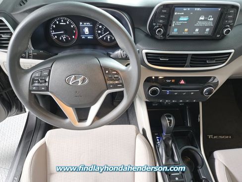 Used 2020 Hyundai Tucson Value w/ Cargo Package image 17