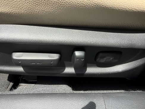 Used 2014 Honda Accord Touring image 10