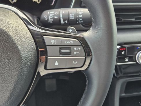 Certified 2025 Honda Pilot EX-L image 28