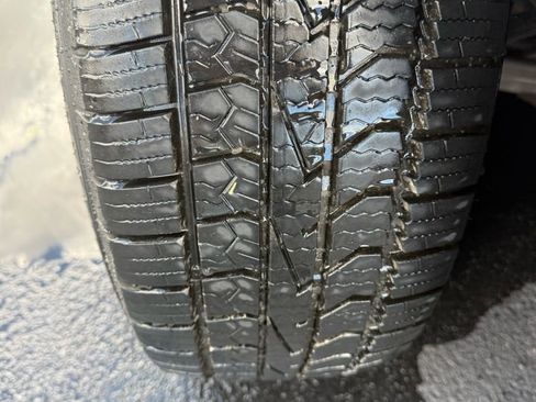 Used 2020 Chrysler Pacifica Limited image 7