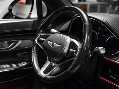 Used 2022 Genesis GV70 3.5T Sport w/ Sport Prestige Package AWD/4WD image 13