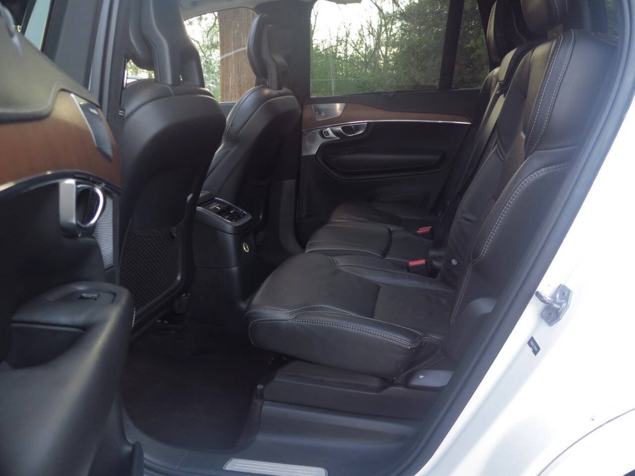 Used 2017 Volvo XC90 T8 Inscription w/ Luxury Package AWD/4WD image 14