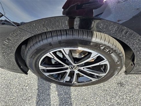 Used 2025 Volkswagen Jetta Sport image 16