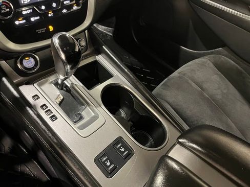 Used 2019 Nissan Murano SV w/ Premium Package image 31