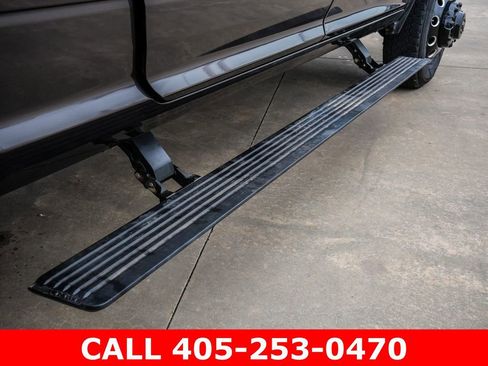 Used 2025 RAM 3500 Laramie AWD/4WD image 15