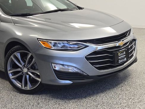 Used 2023 Chevrolet Malibu LT FWD image 2