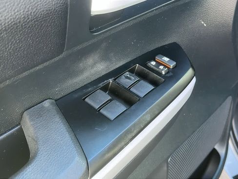 Used 2019 Toyota Tundra SR5 image 20