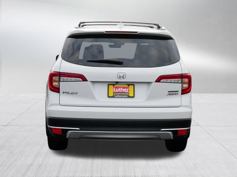 Certified 2022 Honda Pilot Touring image 6