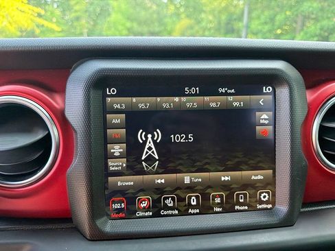 Used 2021 Jeep Gladiator Rubicon AWD/4WD image 20
