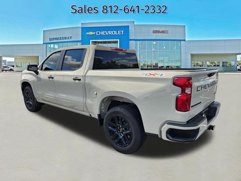 Used 2026 Chevrolet Silverado 1500 Custom w/ LPO, Dark Essentials Package AWD/4WD image 5