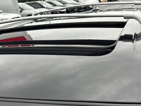 Used 2018 Nissan Murano SL w/ Moonroof Package AWD/4WD image 16