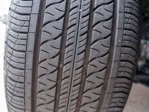 Certified 2025 Honda Civic Sport Touring image 29