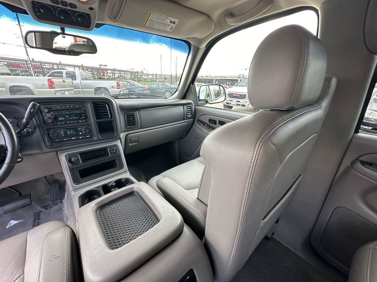 Used 2004 Chevrolet Tahoe LT w/ LT Preferred Equipment Group AWD/4WD image 49