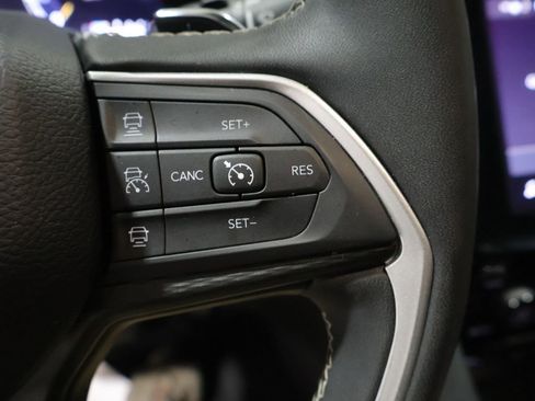 Used 2024 Jeep Grand Cherokee L Laredo w/ Luxury Tech Group I image 36