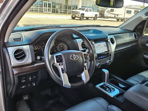 Used 2020 Toyota Tundra Limited w/ Limited Premium Package AWD/4WD image 10