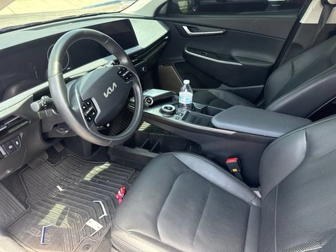 Used 2024 Kia EV6 Wind w/ Wind Technology Package AWD/4WD image 9