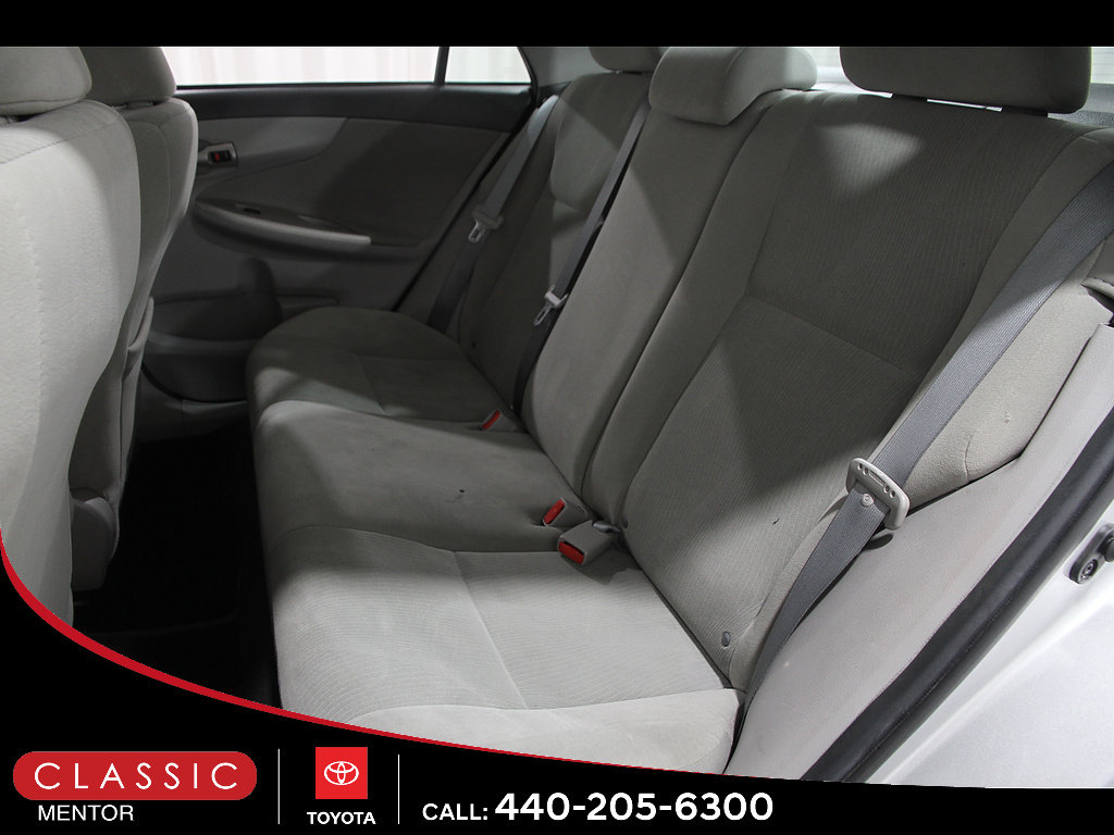 Used 2013 Toyota Corolla LE FWD image 17