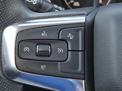 Used 2025 Chevrolet Blazer LT image 19