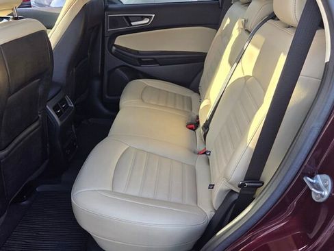 Used 2022 Ford Edge SEL w/ Convenience Package image 8