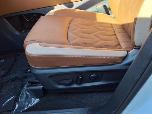 New 2026 Nissan Pathfinder Platinum w/ Cargo Package AWD/4WD image 7