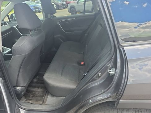 Used 2023 Toyota RAV4 LE AWD/4WD image 14