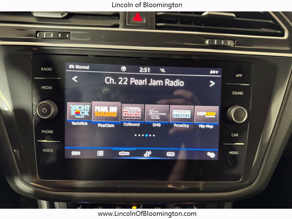 Used 2024 Volkswagen Tiguan SE R-Line AWD/4WD image 17