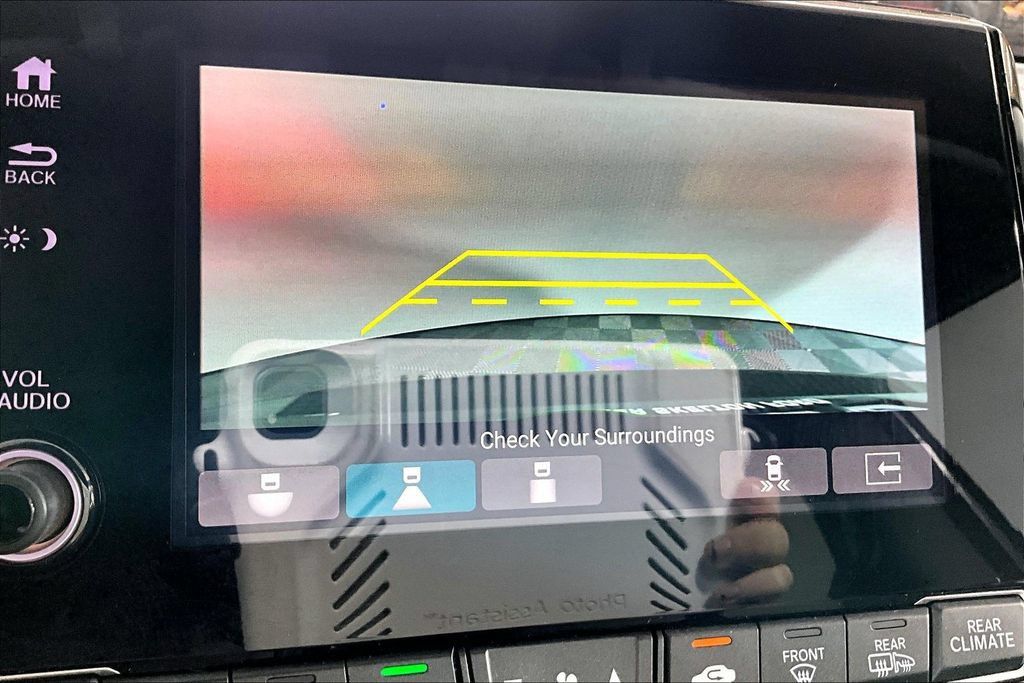 Used 2024 Honda Odyssey Touring image 21