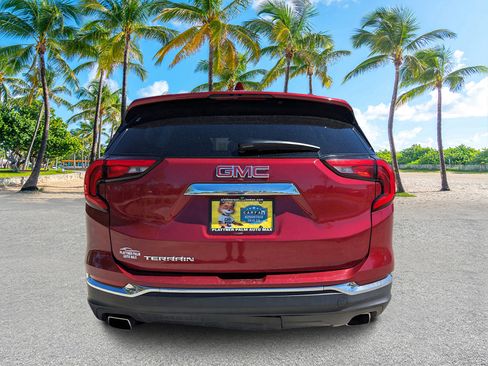 Used 2020 GMC Terrain SLT w/ Preferred Package image 4