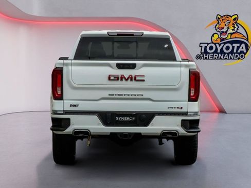 Used 2024 GMC Sierra 1500 AT4 w/ AT4 Preferred Package AWD/4WD image 7