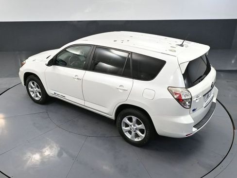 Used 2012 Toyota RAV4 EV image 49
