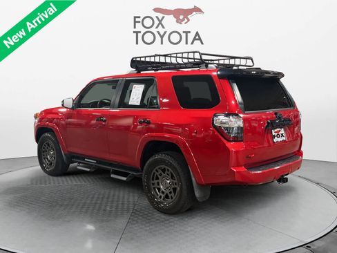 Used 2020 Toyota 4Runner Venture w/ Moonroof Package AWD/4WD image 4