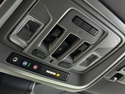 Used 2021 GMC Sierra 3500 Denali w/ Denali Ultimate Package image 33