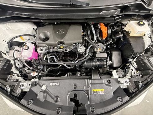 Certified 2025 Toyota Sienna XLE w/ XLE Plus Package AWD/4WD image 33