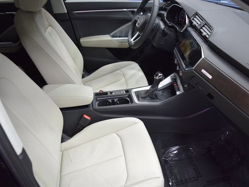 New 2025 Audi Q3 2.0T Premium Plus image 7