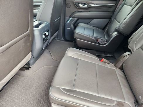 Used 2022 GMC Yukon Denali RWD image 30