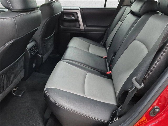 Used 2020 Toyota 4Runner SR5 Premium w/ Moonroof Package RWD image 20