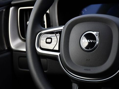 New 2026 Volvo XC60 B5 Ultra w/ Protection Package Premier AWD/4WD image 21