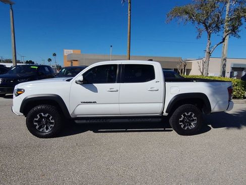 Used 2023 Toyota Tacoma TRD Off-Road w/ TRD Premium Off Road Package image 14