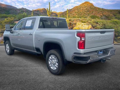 Used 2022 Chevrolet Silverado 2500 LTZ w/ LTZ Convenience Package image 6