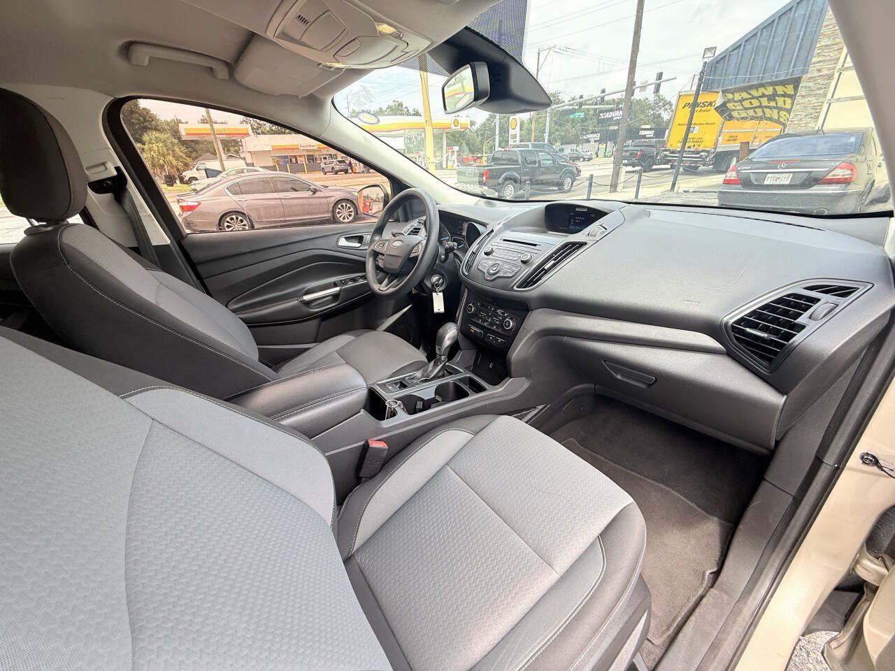 Used 2018 Ford Escape SE w/ Ford Safe & Smart Package AWD/4WD image 17