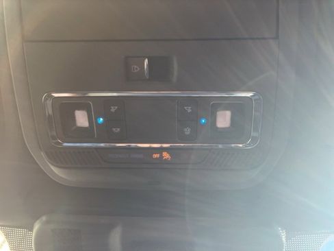 Used 2023 Ford F150 Lariat image 11