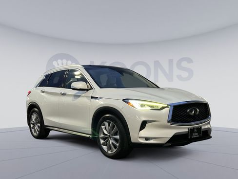 Used 2020 INFINITI QX50 Luxe w/ Navigation Package image 8