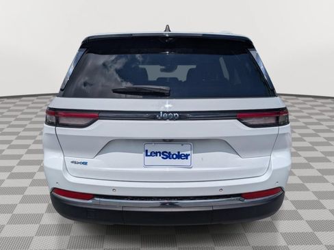 Used 2022 Jeep Grand Cherokee Limited 4xe w/ Luxury Tech Group II AWD/4WD image 4