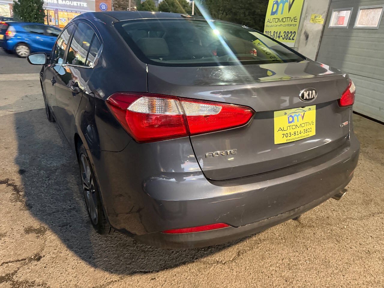 Used 2016 Kia Forte EX FWD image 4